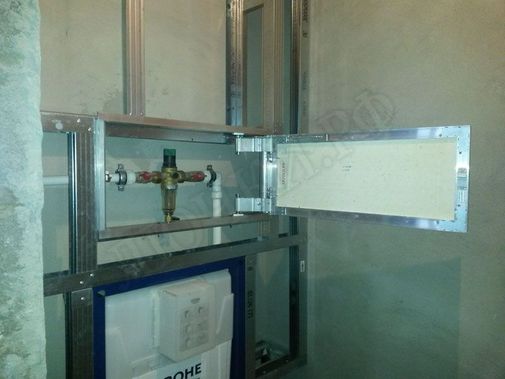 Люк под плитку Нажимной Секрет-Лайт 550*650 Люк под плитку Нажимной Секрет-Лайт 550*650