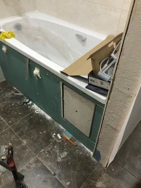 Люк под плитку Нажимной Секрет-Лайт 550*650 Люк под плитку Нажимной Секрет-Лайт 550*650